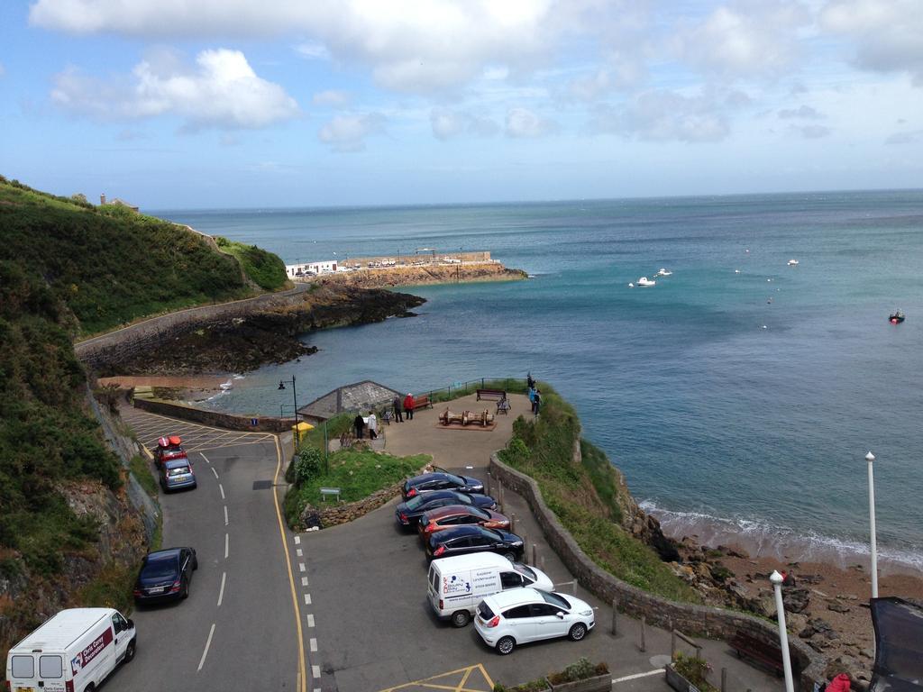 Water'S Edge Hotel Bouley Bay Room photo