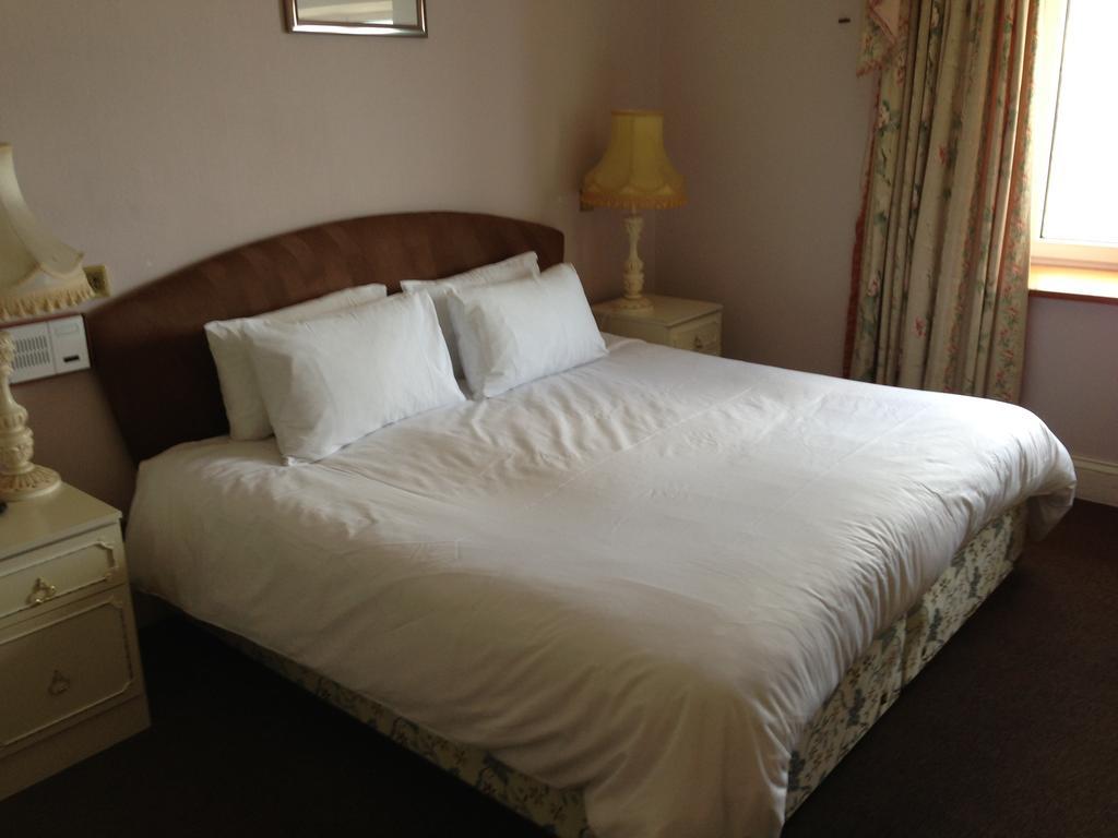 Water'S Edge Hotel Bouley Bay Room photo