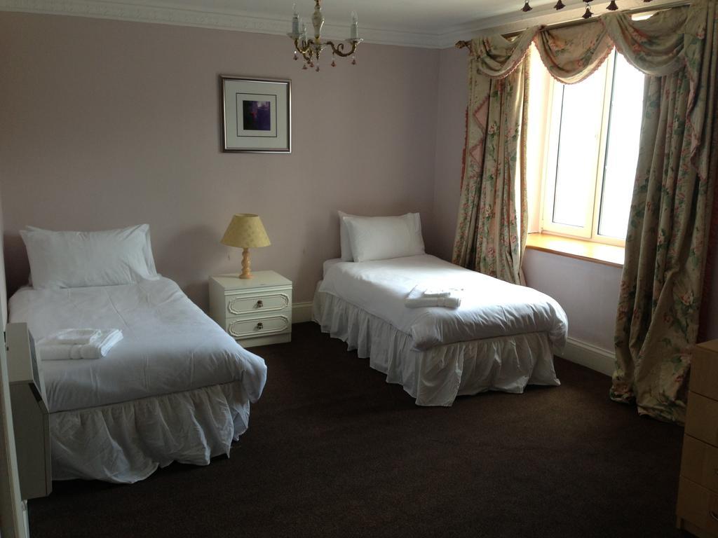 Water'S Edge Hotel Bouley Bay Room photo