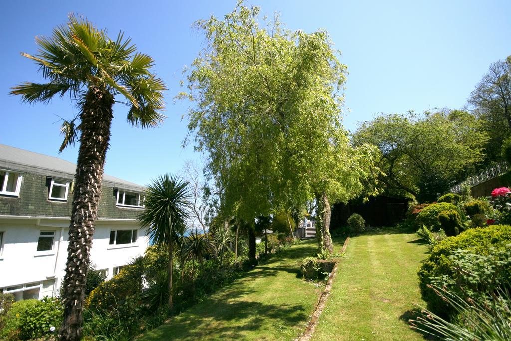 Water'S Edge Hotel Bouley Bay Exterior photo