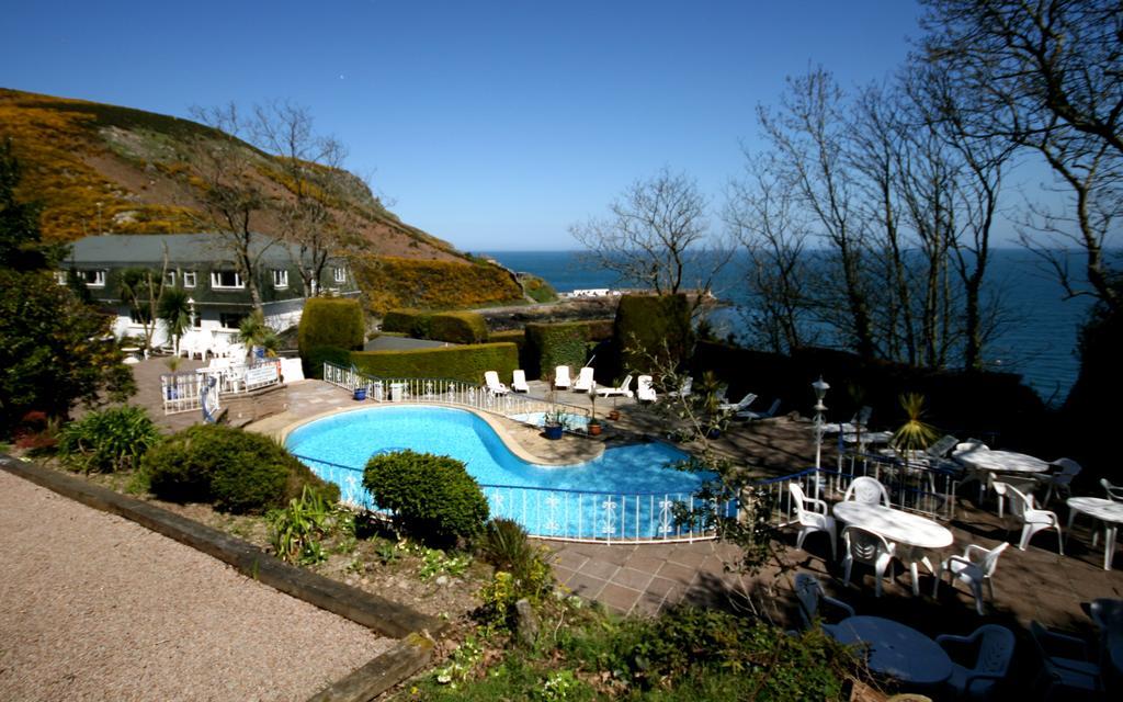 Water'S Edge Hotel Bouley Bay Exterior photo