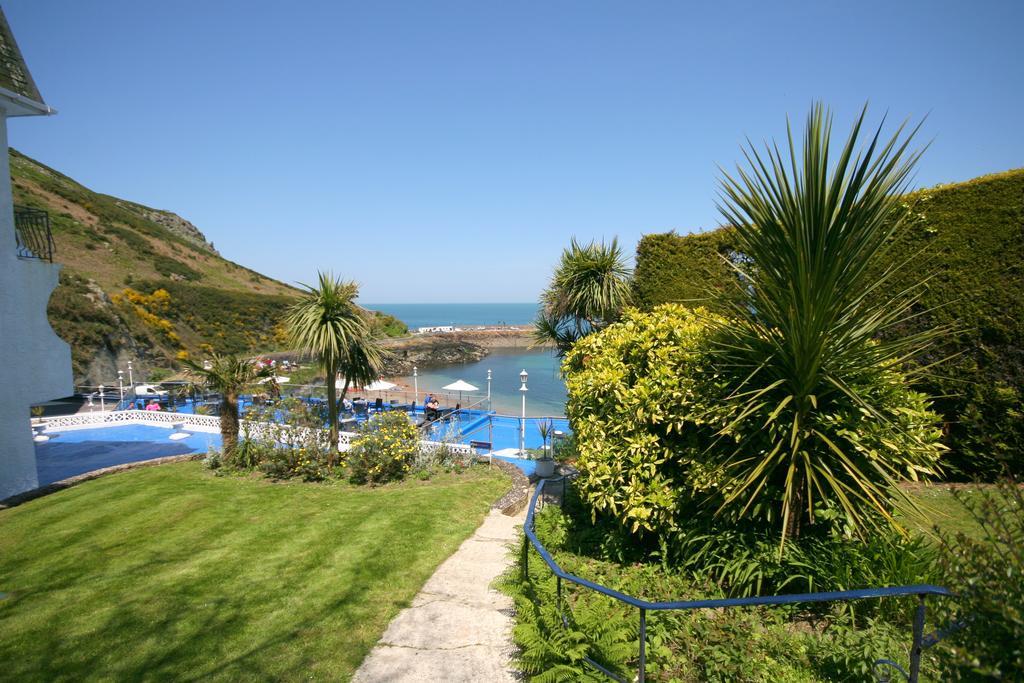 Water'S Edge Hotel Bouley Bay Exterior photo