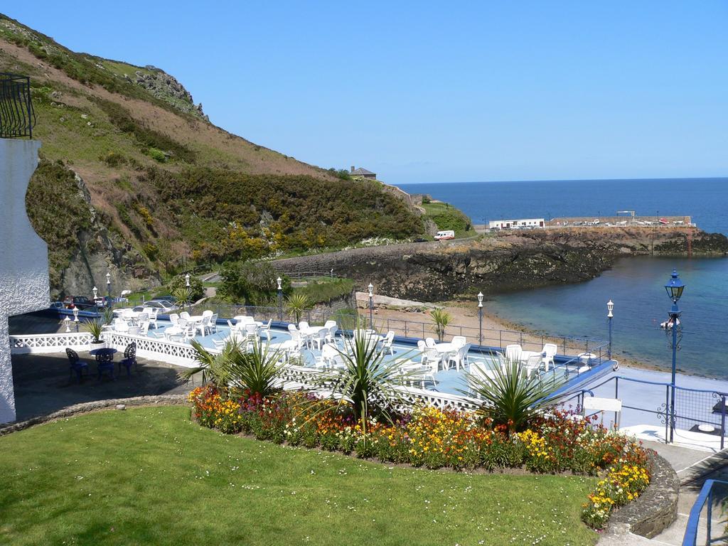 Water'S Edge Hotel Bouley Bay Exterior photo